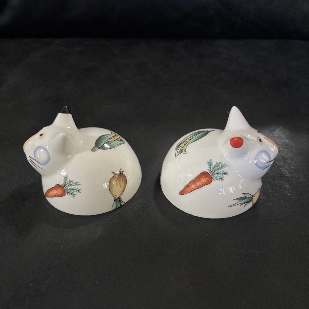Villeroy & Boch Bunny Salt & Pepper Shaker Set - French Country Vegetable Motif